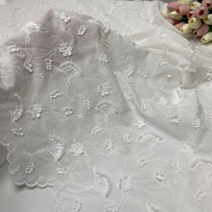 Шитье хлопковое, 135 см, цветы, веер